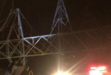 3 Power Pylons